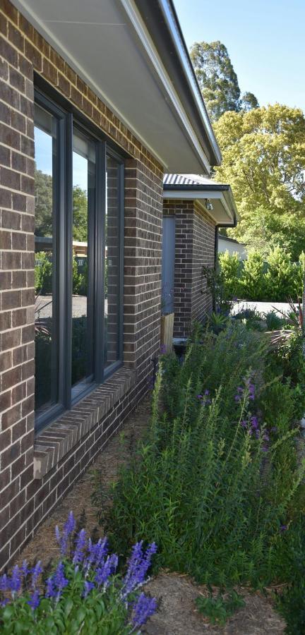 Kennedy House Euroa Perfect For Short Term Stays Bagian luar foto