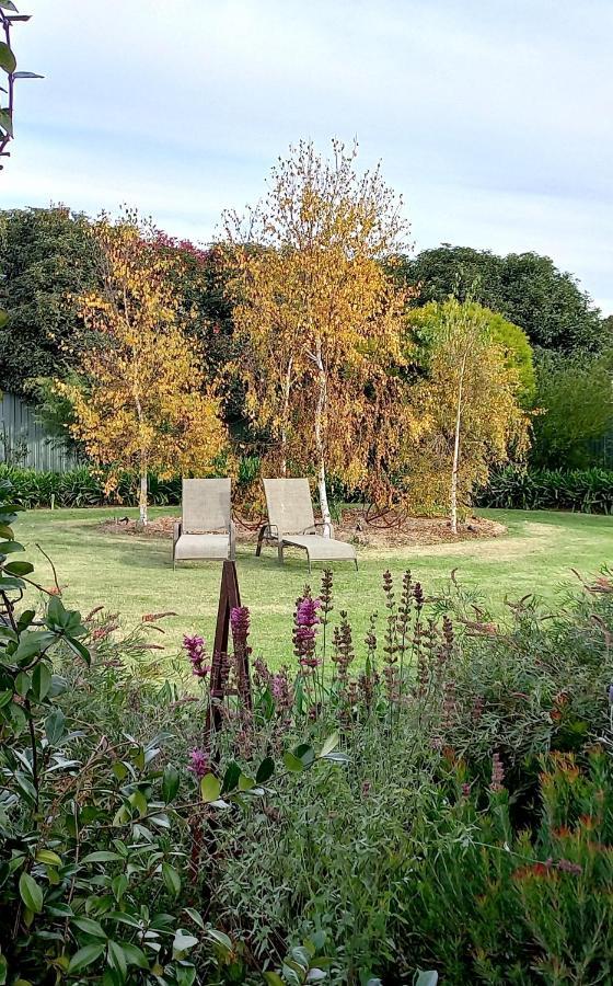 Kennedy House Euroa Perfect For Short Term Stays Bagian luar foto